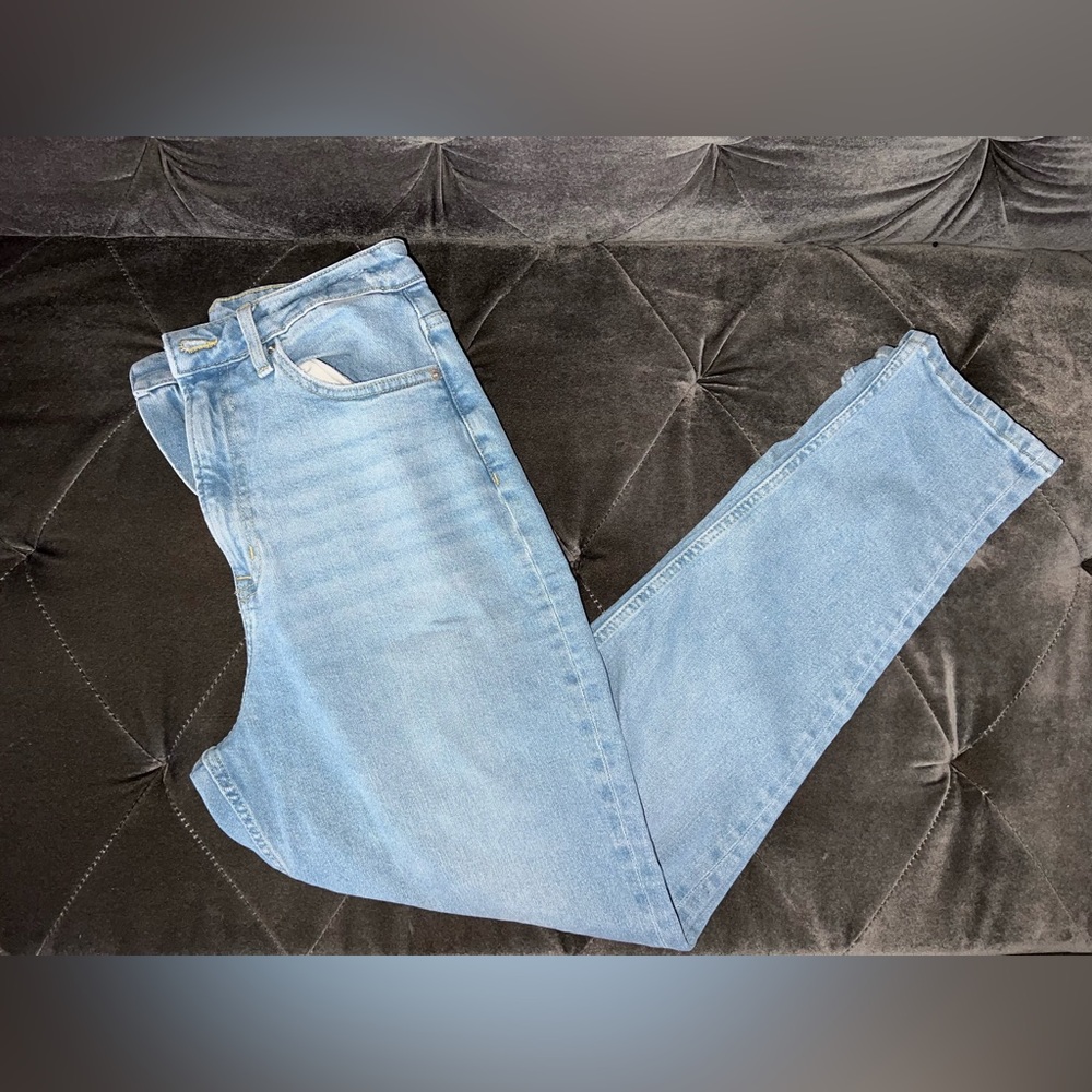 H&M Size 8 Mom Jeans